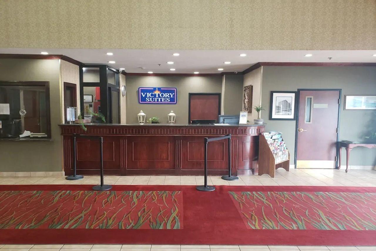Comfort Suites Detroit/Warren Exterior foto